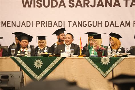 Hadiri Wisuda Sarjana Uml Gubernur Arinal Berpesan Agar Para Wisudawan