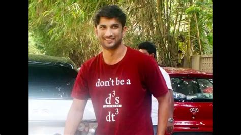 Sushant Singh Rajput Birthday Old Pic Of Ssr Wearing D3sdt3 T Shirt