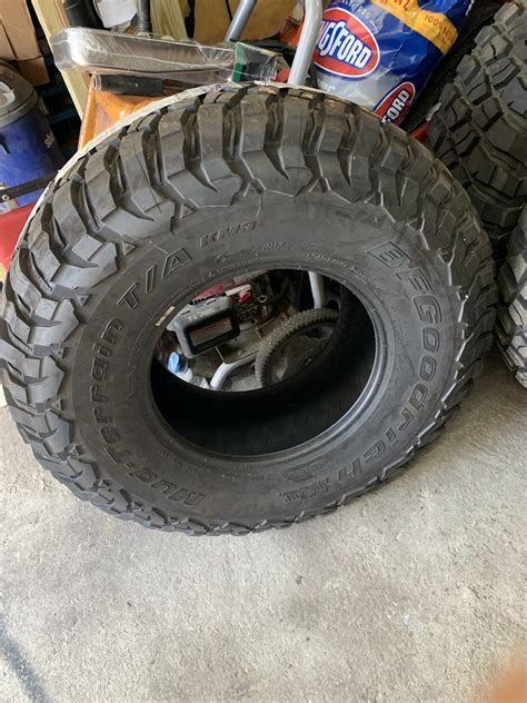 SOLD - Virginia Beach BFG KM3 Mud Terrain. 37 x 12.50 R17 | IH8MUD Forum