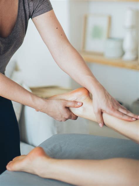 Masaje Circulatorio Piernas Cansadas Reconecta Studio