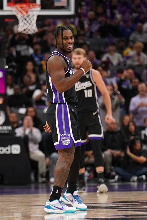 Malik Monk takes over in OT as Kings slide by Lakers | Reuters