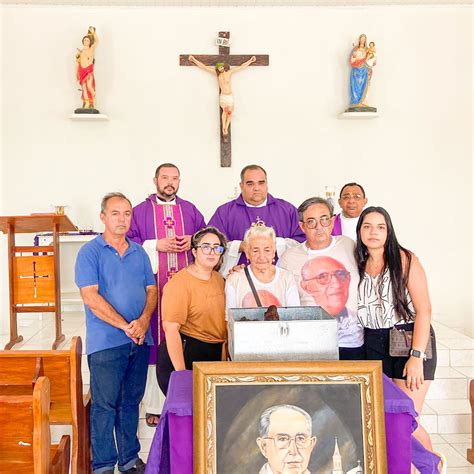 Padre Renato Exuma O Dos Restos Mortais Por Par Quia De Santo Ant O