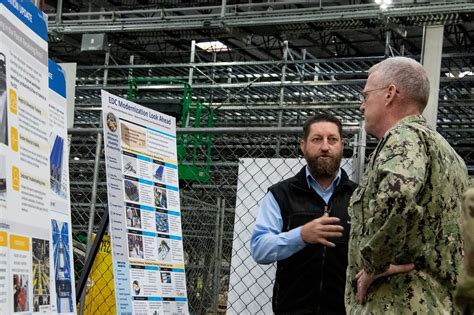 Dla Distribution Commander Tours Edc Largest Distribution Center In Dod Network Defense