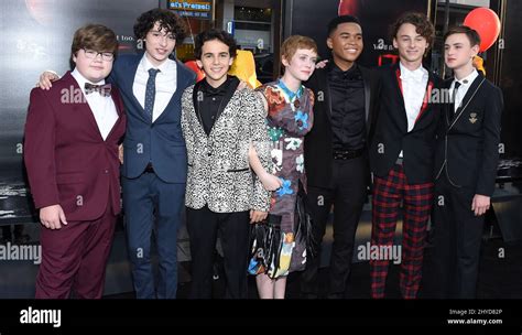 Jeremy Ray Taylor Finn Wolfhard Jack Dylan Grazer Sophia Lillis