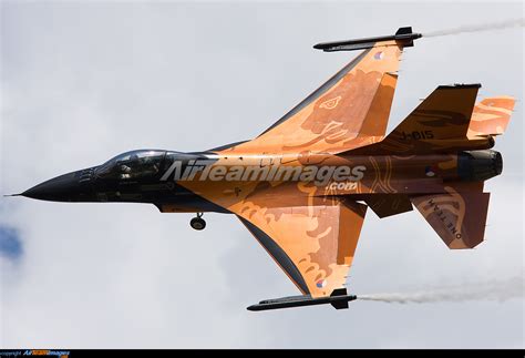 Lockheed Martin F 16 Falcon Large Preview AirTeamImages