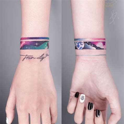 Lista Foto Tatuajes De Pulseras En El Brazo Para Mujer Mirada Tensa