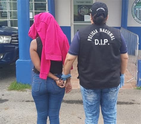 Capturan A Una Mujer Presuntamente Implicada En Un Homicidio En El