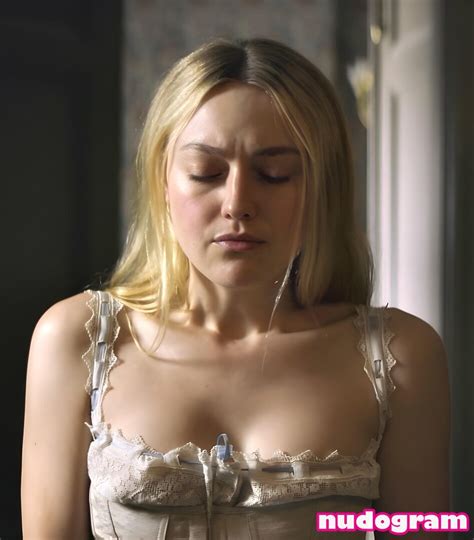 Dakota Fanning Dakotafanning Nude Leaks Onlyfans Photo