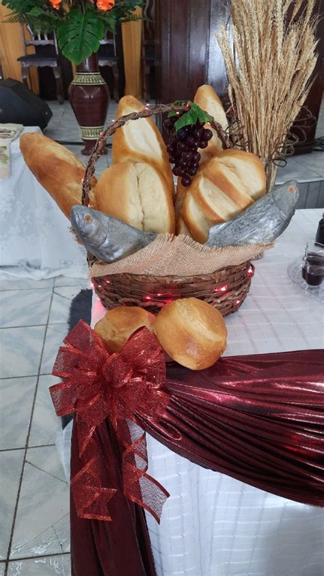 Mesas de Santa Ceia do Senhor Fonte Realista Decoração de igreja