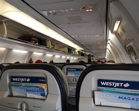 Review Of WestJet Flight From Vancouver To Kailua In Economy