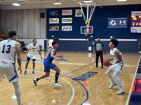 Santa Fe College Men S Basketball Falls 92 84 To No 12 Daytona State