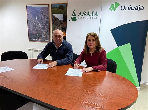 Unicaja Y Asaja Ciudad Real Colaboran Para Facilitar A Los Agricultores