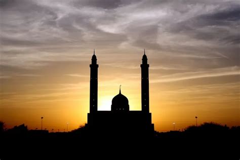 Bacaan Niat Puasa Tarwiyah 8 Dzulhijjah Dalam Bahasa Arab Latin Dan