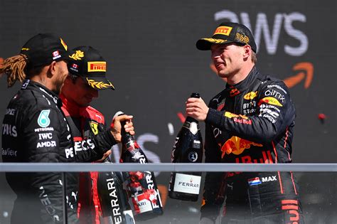 レッドブルf1のマックス・フェルスタッペンが耐えるレースで今季6勝目 カルロス・サインツjrが0993差で2位 F1カナダgp 決勝