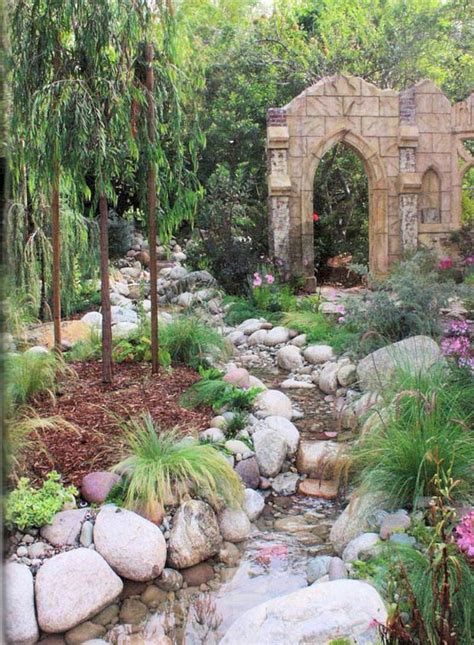 Amazing 15 Goth Garden Ideas To Inspire You — Freshouz Home