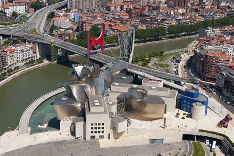 Guggenheim Museum Bilbao Receives Aia S 2023 Twenty Five Year Award Architect Magazine