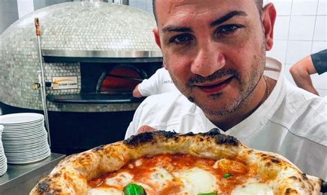 Sasà Martucci L’icona Della Pizza A Caserta Tanti Sacrifici Che Lo Hanno Portato Al Meritato