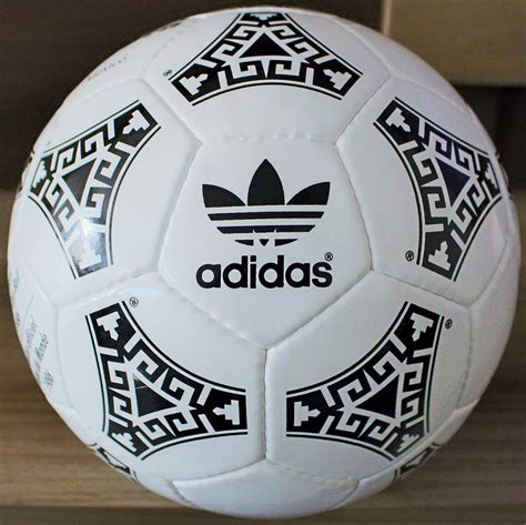 Bola adidas Azteca Oficial Da Copa Do México 1986 R 990 00 em