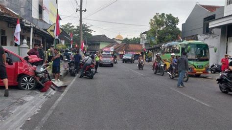 Kronologi Kecelakaan Di Jalan Sutijab Wates Kulon Progo Honda Jazz