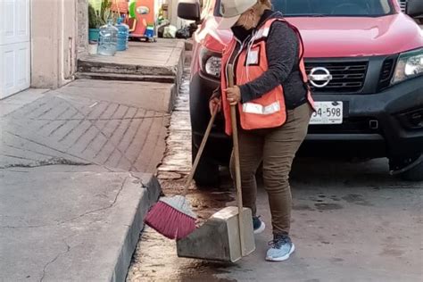 Barrido manual por el centro histórico de Lagos de Moreno