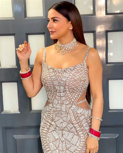 Shraddha Arya Oozes Oomph In Nude Gown Check Out The Diva S Bold Red