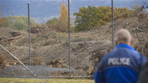 Un Jeune Homme De 18 Ans Tué Par Un Coup De Couteau à Thônex Ge Rts