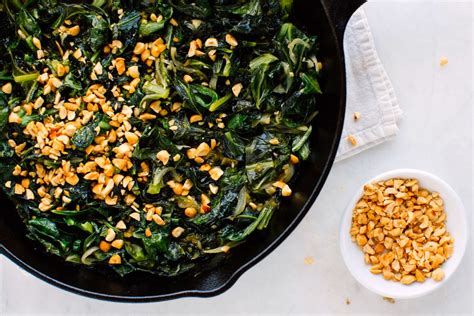 Recipe Our Very Best Vegetarian Collard Greens The Kitchn