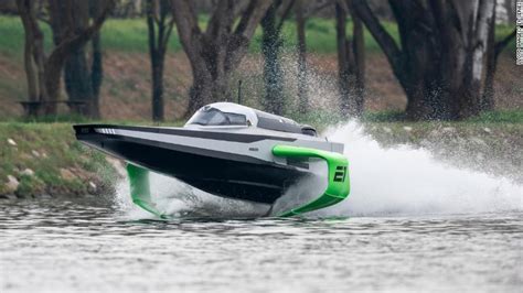 All Electric RaceBird Hydrofoil Boat Flies Over The Water At Incredible