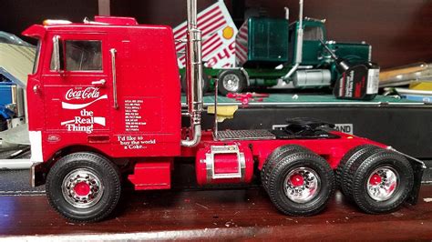 Model Building Amt Scale Peterbilt Cabover Pacemaker Tractor