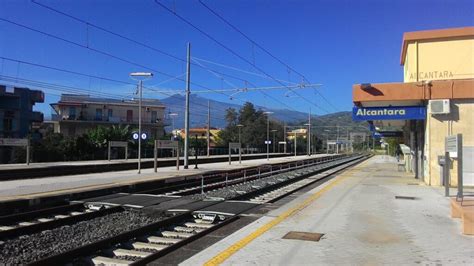 Ferrovia Alcantara Randazzo sabato si è svolto sit in dei sindaci e