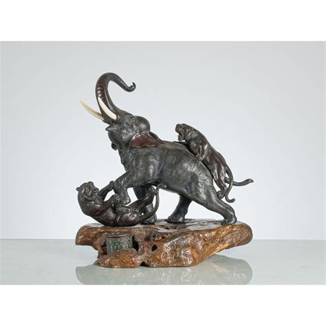 At Auction: SEIYA GENRYUSAI, Elefante e tigri, Okimono in bronzo