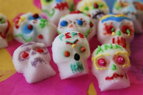 Easy and Edible Sugar Skulls • Mama Latina Tips