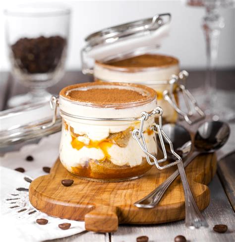 Recette Tiramisu pêche et caramel au beurre salé