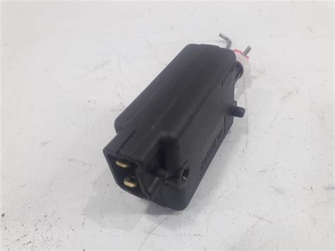 MOTOR ATUADOR FECHADURA TRAVA ELÉTRICA PORTA MALA RENAULT DUSTER ano