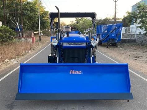 Sonalikatractor Front Dozer At Rs In Baramati Id