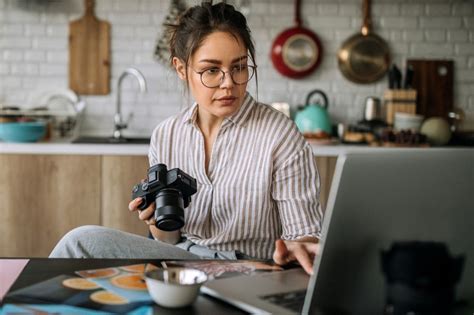 Editör nedir Ne iş yapar Görevleri nedir