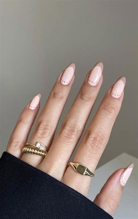 25 Beautiful Neutral Nails To Welcome 2023 French Tip Gel Nails