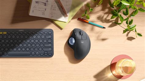 Logitech ERGO M575 wireless mouse has a trackball and an ergonomic shape » Gadget Flow