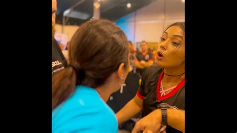 Victoria Ferretti Vs Jaqueline Super Match Arm Wrestling 😱👀😱 Youtube