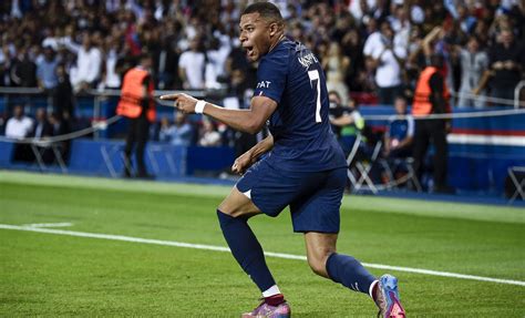 Clamoroso Mbappé preferisce un anno di panchina all Arabia