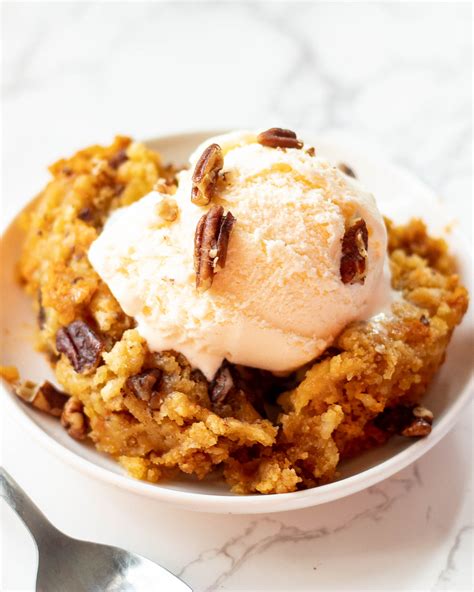 Slow Cooker Pumpkin Dump Cake Asili Glam