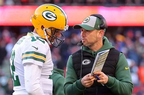 Green Bay Packers head coach breaks silence on Aaron Rodgers with "disappointing" claim - Irish Star