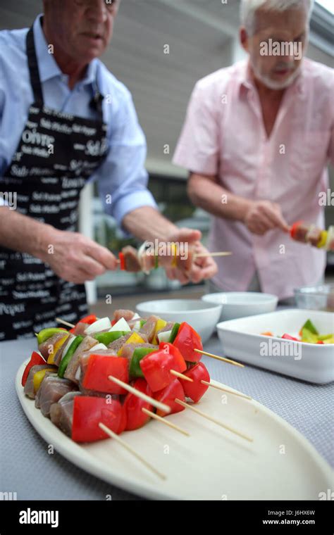 Food Aliment Pepper Friendship Boil Cooks Boiling Cooking Front View