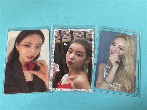 WTS ITZY Yuna Lia Photocards Hobbies Toys Collectibles