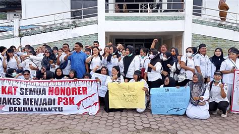 Honorer Nakes Tapteng Demo Tuntut Pengangkatan PPPK