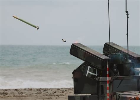 台陸軍神弓操演 首度實彈發射陸射型劍二導彈｜即時新聞｜兩岸｜oncc東網