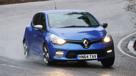 Renault Clio GT-Line review | Auto Express