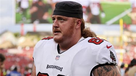 Buccaneers center Ryan Jensen feared to have suffered season-ending knee injury