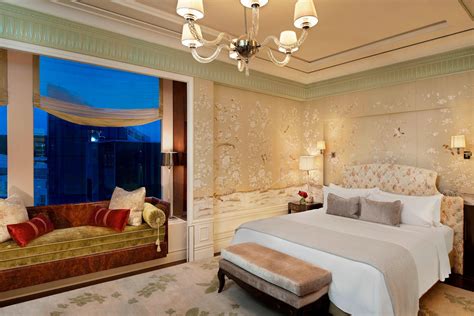 The St Regis Singapore Hotel Singapore King Cole Suite Bay Window