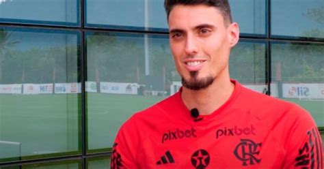 Matheus Bachi celebra momento no Flamengo e projeta mais títulos Quem